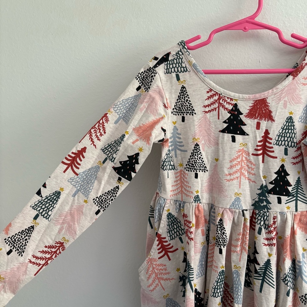 Hanna Andersson • Long Sleeve Holiday Trees Dress - Picture 3 of 6